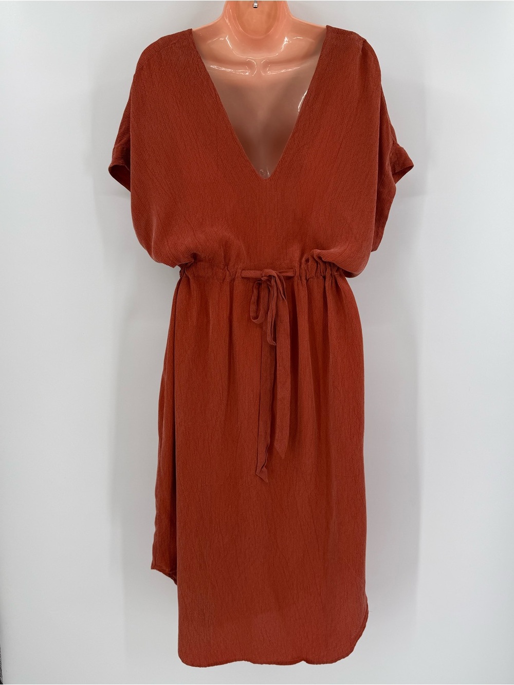 7115 by Szeki Dolman Sleeve Drawstring Midi Dress | Rust | Medium - Picture 2 of 5